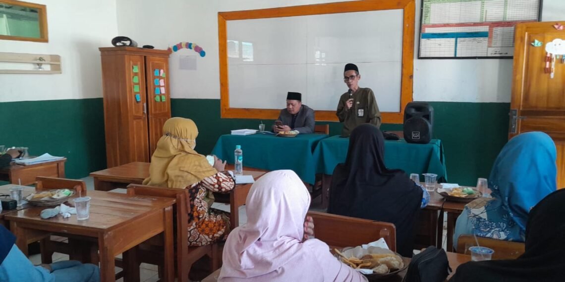 KUA Parakansalak Perkuat Peran FKDT dalam Menyukseskan Gerakan Nasional Indonesia Berkiblat