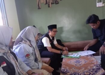 KUA Surade Sosialisasikan Registrasi Akun Indonesia Berkiblat kepada Perangkat Desa Jagamukti
