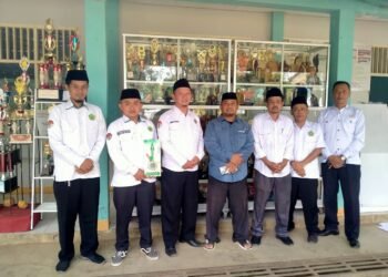 SMK Al Ittihad Purabaya Dukung Gerakan Nasional Indonesia Berkiblat, KUA Purabaya Beri Apresiasi