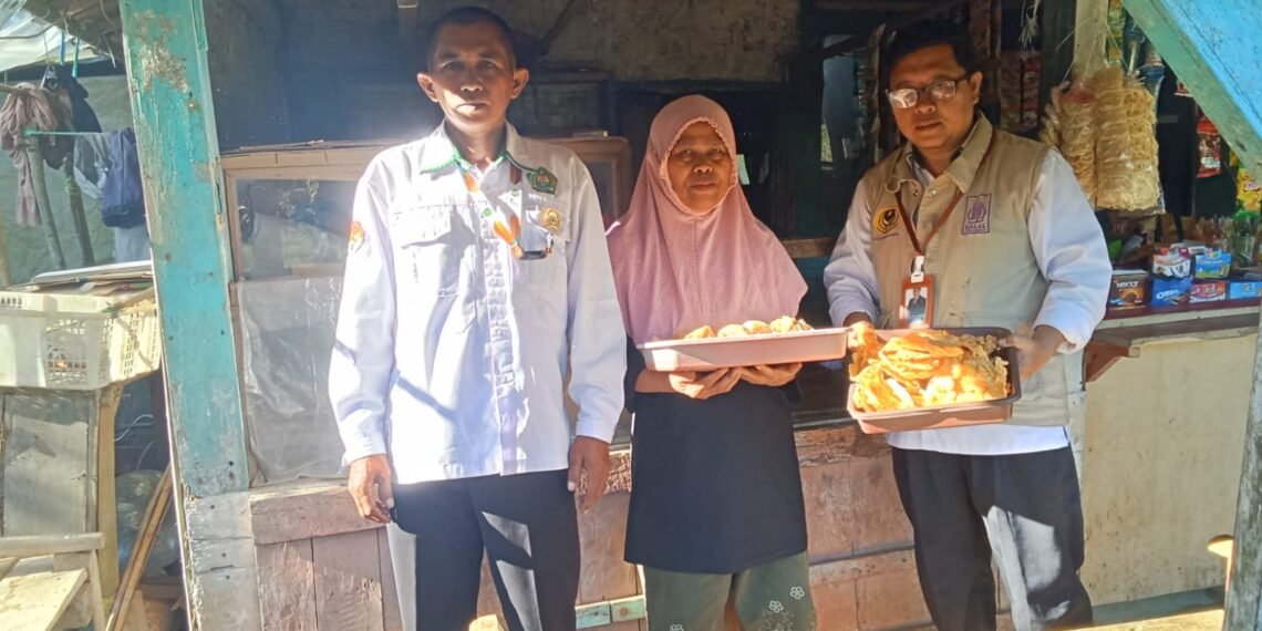 Penyuluh Agama Islam Gegerbitung Ajak Pelaku UMKM Desa Ciengang Manfaatkan Program Sertifikat Halal Gratis