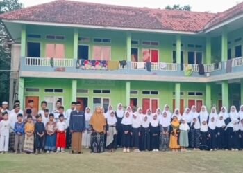 KUA Ciracap Apresiasi Komitmen Pondok Pesantren Nurudholam Ujunggenteng Dukung Indonesia Berkiblat
