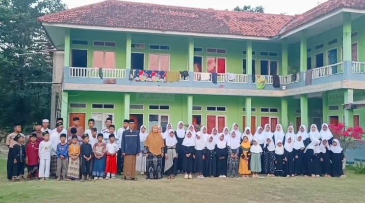 KUA Ciracap Apresiasi Komitmen Pondok Pesantren Nurudholam Ujunggenteng Dukung Indonesia Berkiblat