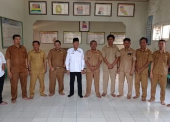 Pemerintah Desa Cikangkung Deklarasikan Dukungan Gerakan Nasional Indonesia Berkiblat Bersama KUA Ciracap
