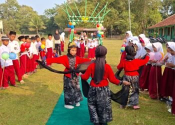 MI Al Barokah Ujunggenteng Sambut Murid Baru dengan Suasana Ceria dan Penuh Kehangatan