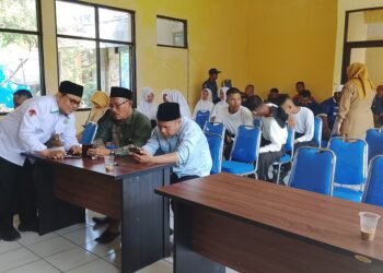 Jamaah MTA Lengkong Antusias Buat Akun Indonesia Berkiblat, KUA Berikan Pendampingan Langsung