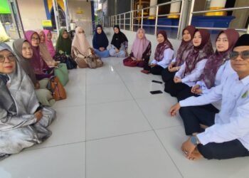 Tim Sosialisasi KUA Cibadak Edukasi Majelis Taklim Assalam tentang Gerakan Nasional Indonesia Berkiblat