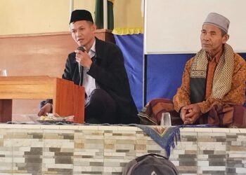 Penyuluh Agama Islam KUA Ciemas Manfaatkan Pengajian Sahriyahan untuk Sosialisasikan Gerakan Nasional Indonesia Berkiblat