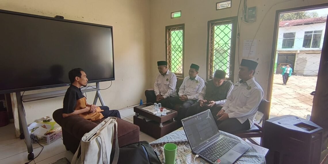 KUA Ciambar Sosialisasikan Gerakan Nasional Indonesia Berkiblat di Yayasan Rahmatillah