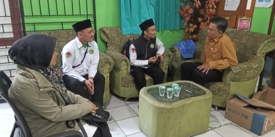 KUA Sukalarang Perluas Registrasi Akun Indonesia Berkiblat di Sekolah dan Pemerintah Desa