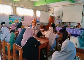 Tim Sosialisasi Gerakan Nasional Indonesia Berkiblat KUA Cikembar Edukasi Civitas Akademika MIN 3 Sukabumi