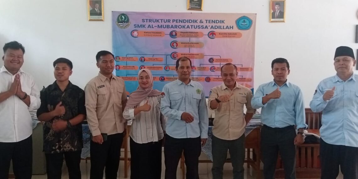 Penyuluh KUA Waluran Sosialisasikan Gerakan Nasional Indonesia Berkiblat di SMK Almusa
