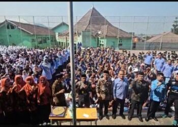 KUA Cibadak dan MAN 1 Sukabumi Deklarasikan Dukungan Gerakan Nasional Indonesia Berkiblat