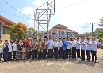 KUA Ciracap Ajak Guru SMAN 1 Ciracap Jadikan Rashdul Kiblat sebagai Media Edukasi, Deklarasikan Dukungan Gerakan Nasional Indonesia Berkiblat