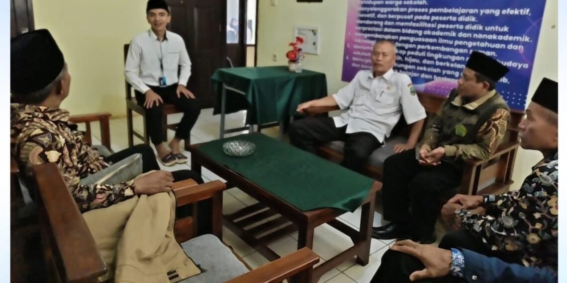 SMAN 1 Ciracap dan KUA Ciracap Gelar Lomba Antar Kelas untuk Sukseskan Gerakan Nasional Indonesia Berkiblat