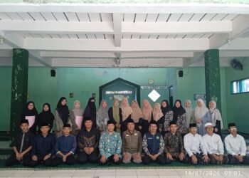 Kolaborasi KUA Sukaraja dan TIMNAS PMPAI Sukseskan Tes Bacaan Al-Qur’an Siswa Baru