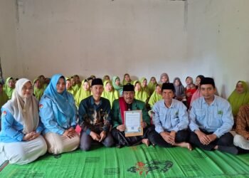 KUA Cibitung Gelar Bimluh Terpadu dan Serahkan SKT Majelis Taklim Bahrul Ulum