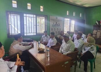 Pembinaan Pegawai, Kepala KUA Lengkong Tekankan Profesionalisme dan Peningkatan Kualitas Pelayanan