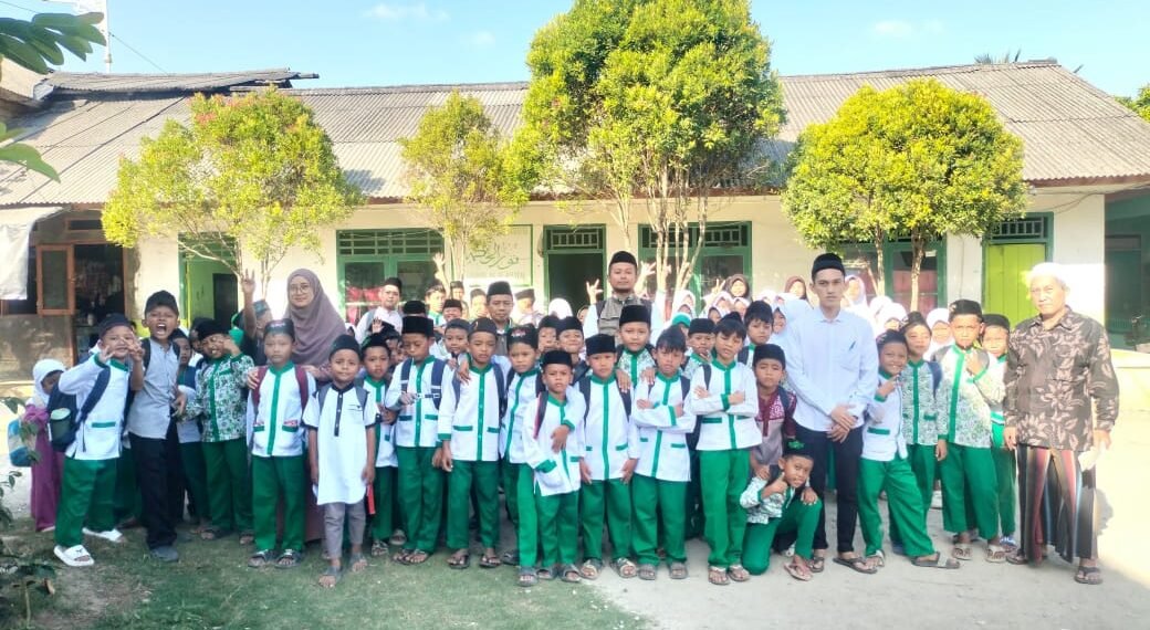Penyuluh Agama KUA Ciracap Perkuat Sinergi melalui Silaturahmi ke MDTU Nurul Hikmah