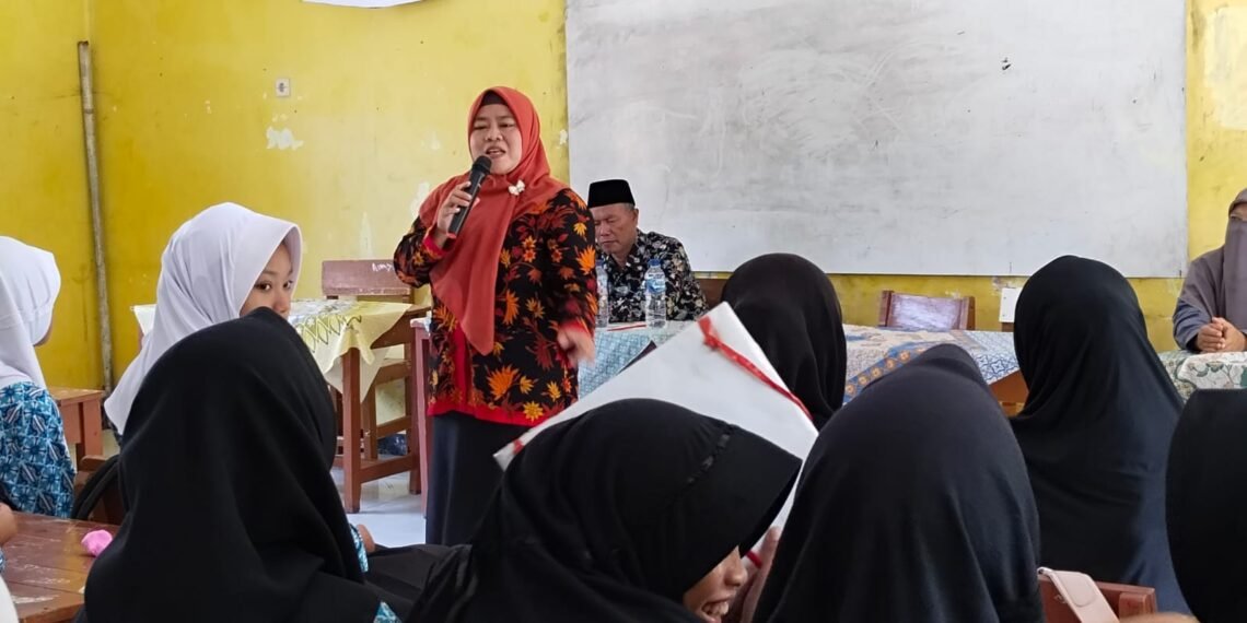 BRUS KUA Cisolok Perkuat Karakter Remaja Melalui Bimbingan Keagamaan di MTs Ummul Barokah