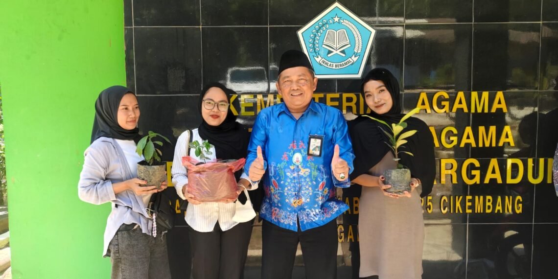 KUA Bantargadung Sukseskan Program Pepeling Bersama Calon Pengantin