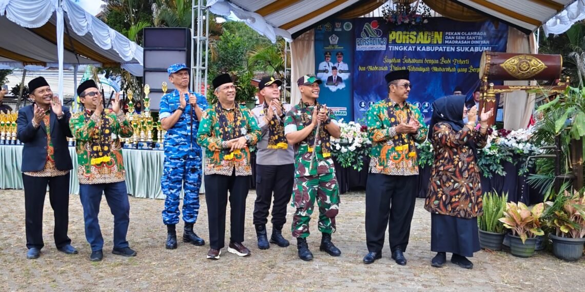 Kepala Kemenag Kabupaten Sukabumi Hadiri Pembukaan PORSADIN VIII, Tegaskan Dukungan terhadap Pembinaan Santri Madrasah Diniyah