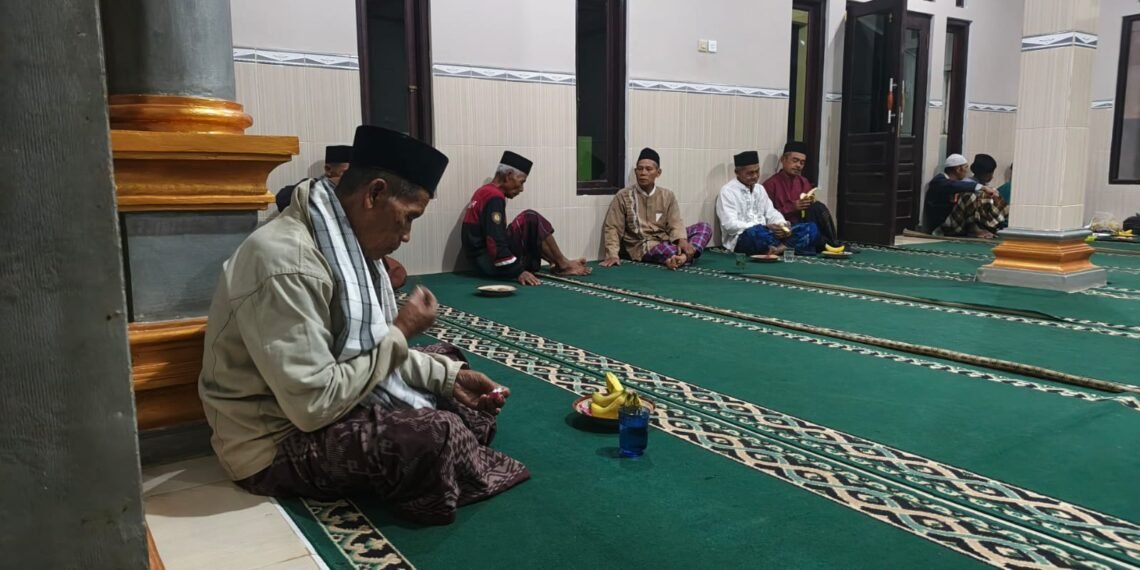 KUA Lengkong Luruskan Pemahaman tentang Bulan Safar melalui Bimbingan dan Penyuluhan Keagamaan