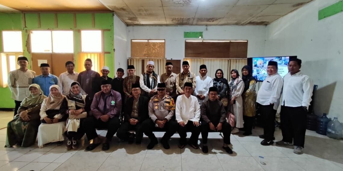 KUA Cidahu Perkuat Sinergi Spiritual Aparatur melalui Pengajian Rutin dan Doa Bersama Pembangunan Gedung Kecamatan