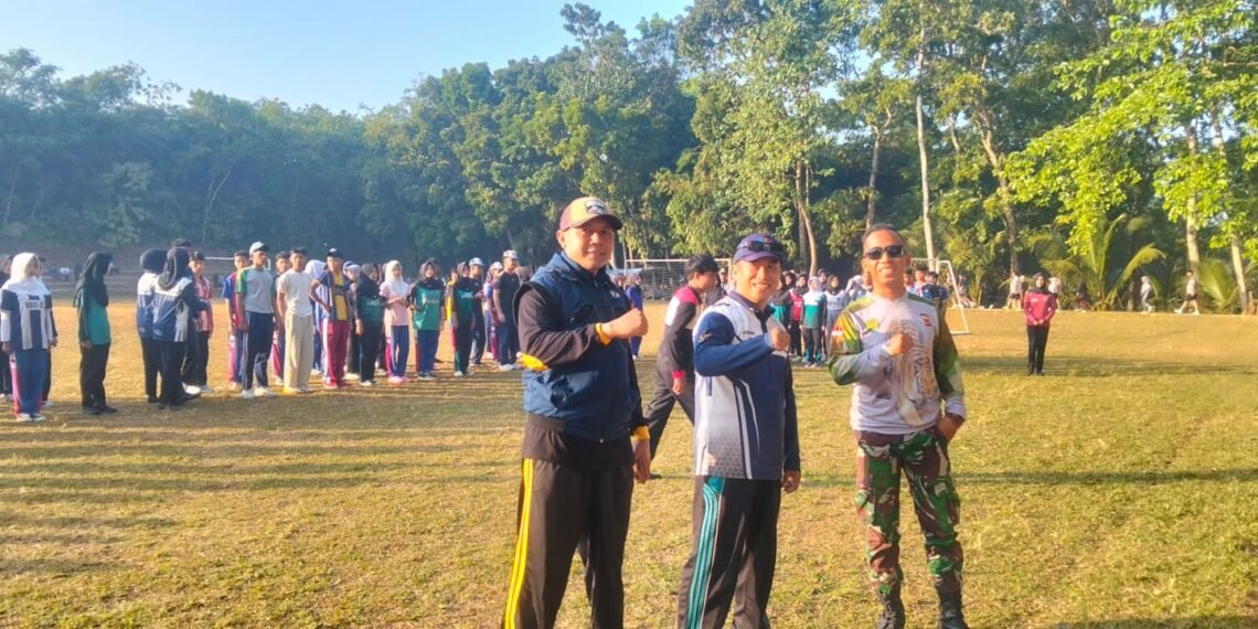Kepala KUA Jampangkulon Apresiasi Seleksi Paskibra Kecamatan sebagai Wadah Pembinaan Generasi Muda