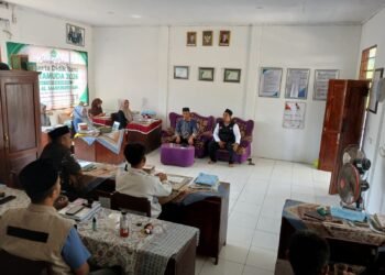 Penyuluh Agama KUA Ciemas Sampaikan Materi Etika Guru terhadap Siswa pada Rapat KBC MTs Al-Manshuriyah