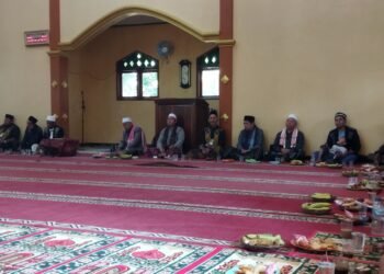 Penyuluh Agama KUA Ciemas Sampaikan Materi Moderasi Beragama pada Pengajian MUI Saba Desa