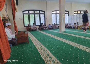 Penyuluh Agama Islam KUA Cisaat Hadiri Pengajian Ahad Bahas Nilai-Nilai Kitab Syarah Al-Hikam
