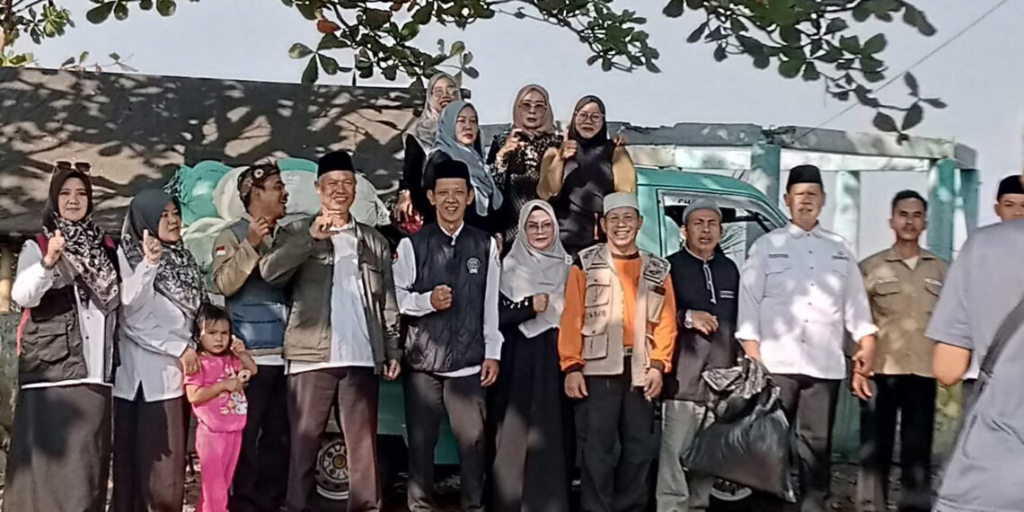 Kepala KUA Cisolok Tinjau Lokasi Musibah Kebakaran di Kasepuhan Cipta Mulya