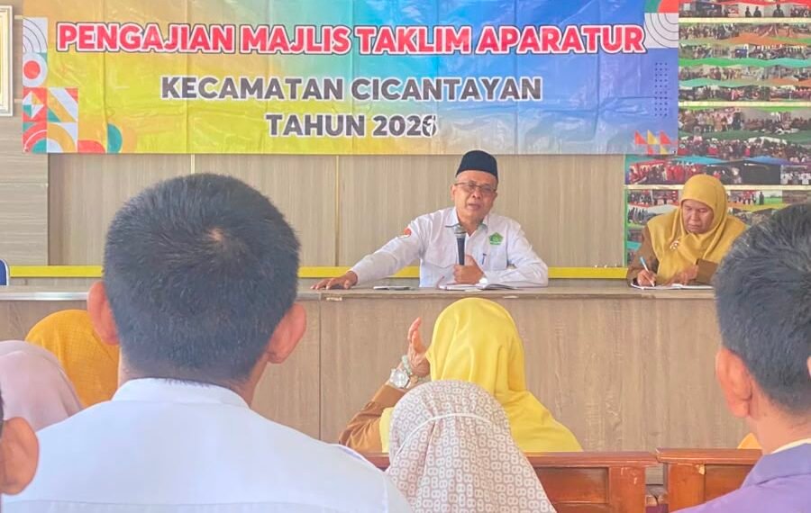 Kepala KUA Cicantayan Ajak Aparatur Bangun Budaya Kerja Bijaksana dan Berintegritas Majelis Taklim