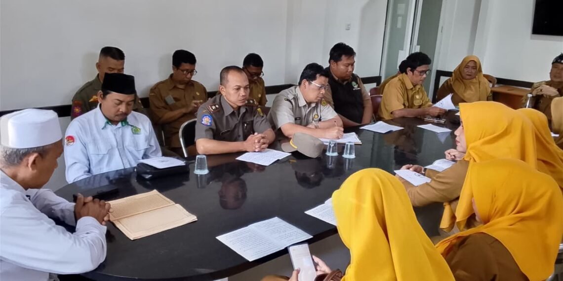 Penyuluh KUA Cikembar Perkuat Sinergi Aparatur Melalui Pengajian MTA Kecamatan Cikembar