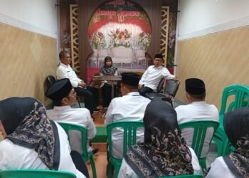 Kepala KUA Cibadak Berikan Pembinaan untuk Tingkatkan Kinerja dan Kapasitas Penyuluh Agama Islam