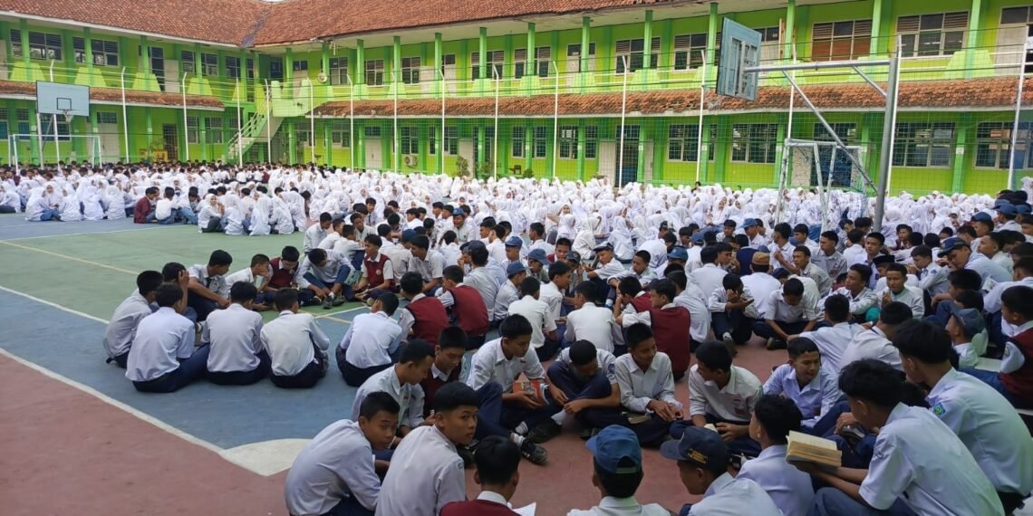Budaya Literasi Mengakar di MAN 2 Sukabumi, Siswa Antusias Berbagi Ikhtisar Bacaan