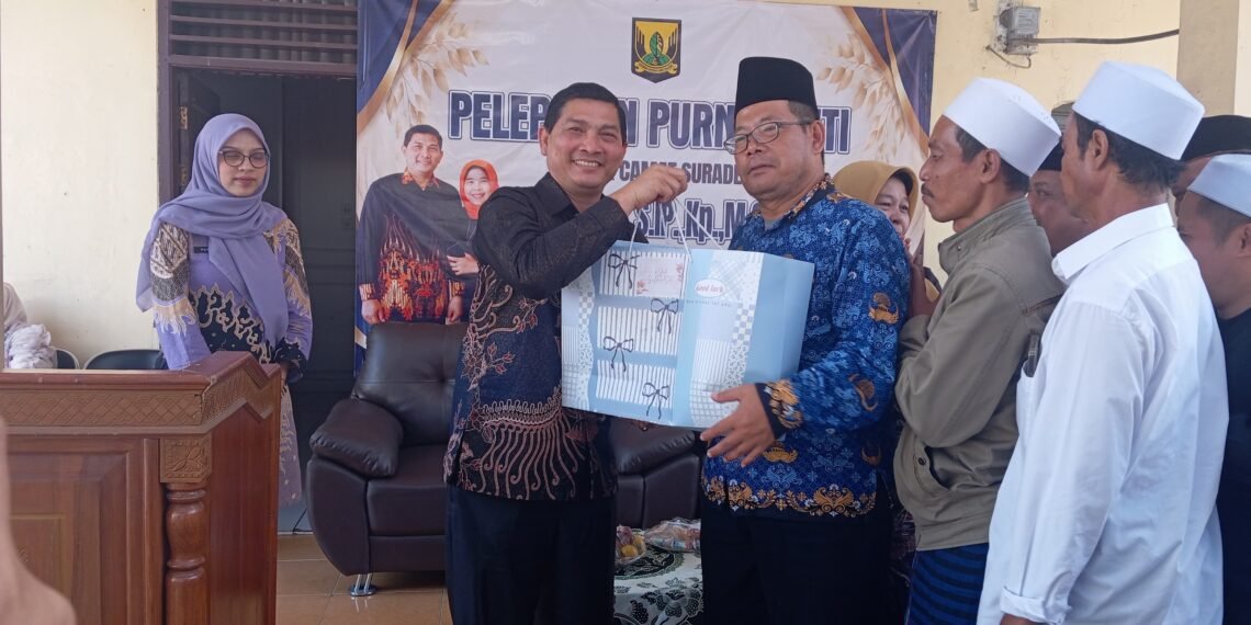 Kepala KUA Surade Hadiri Pelepasan Purna Bakti Camat Surade, Sampaikan Doa dan Apresiasi