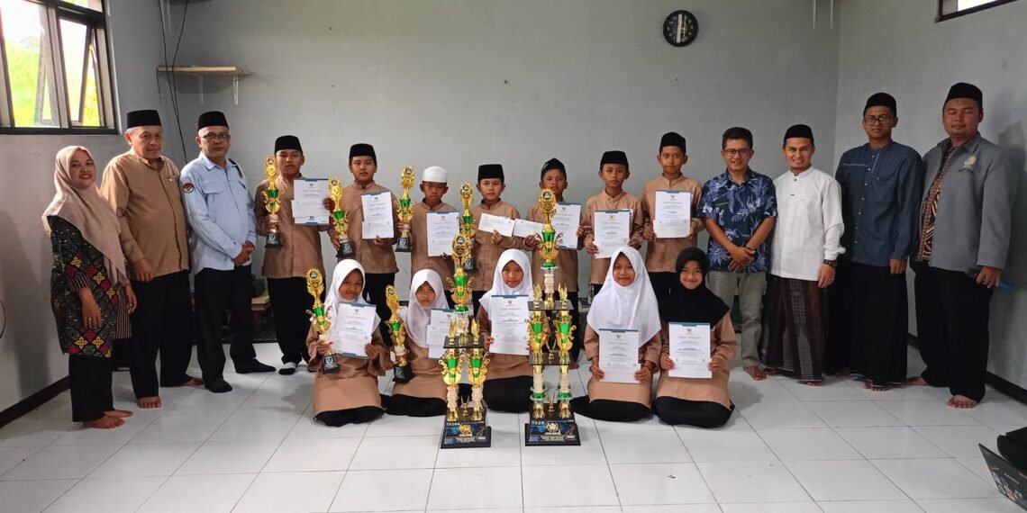 Kepala KUA Cicantayan Tekankan Penguatan MDTU pada Syukuran Juara Umum PORSADIN VIII Kabupaten Sukabumi