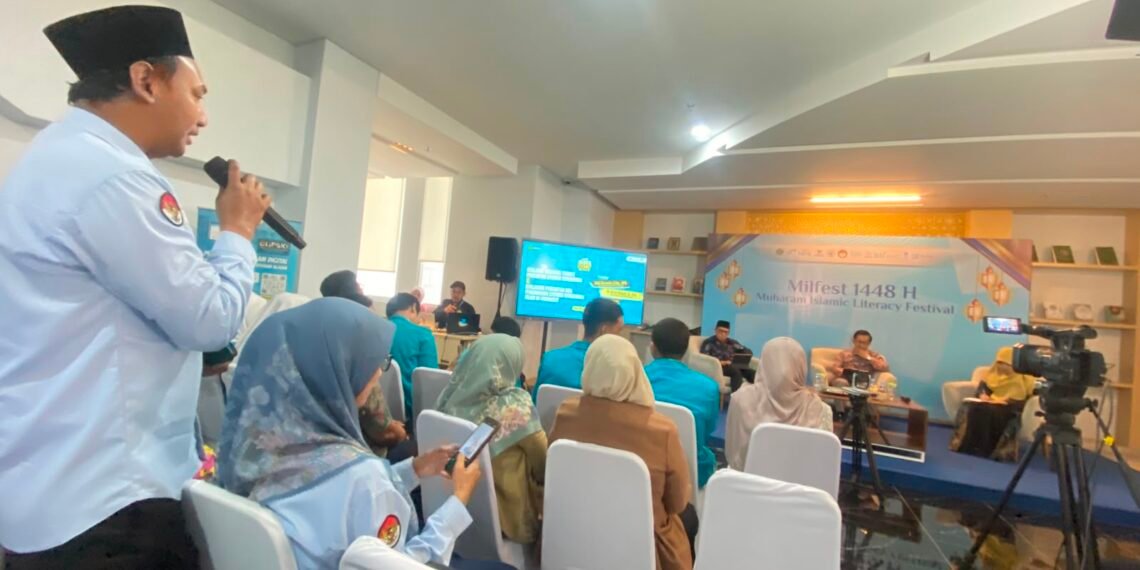 Penyuluh KUA Cicantayan Soroti Validitas Kitab Turats pada Dialog Literasi Keagamaan MILFEST 1448 H