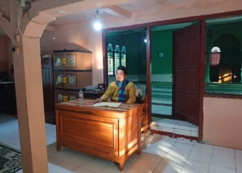 Penyuluh KUA Ciemas Sampaikan Materi Keluarga Sakinah pada Majelis Taklim Al-Ihsan