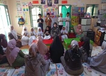 Penyuluh KUA Gegerbitung Bimbing Anak Usia Dini dan Orang Tua tentang Pola Asuh serta Gerakan Pemberantasan Buta Huruf Al-Qur’an