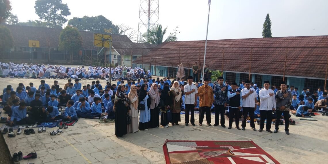 KUA Purabaya Hadiri Pembukaan Program Guru Ngaji Masuk Sekolah di SMP Negeri 1 Purabaya