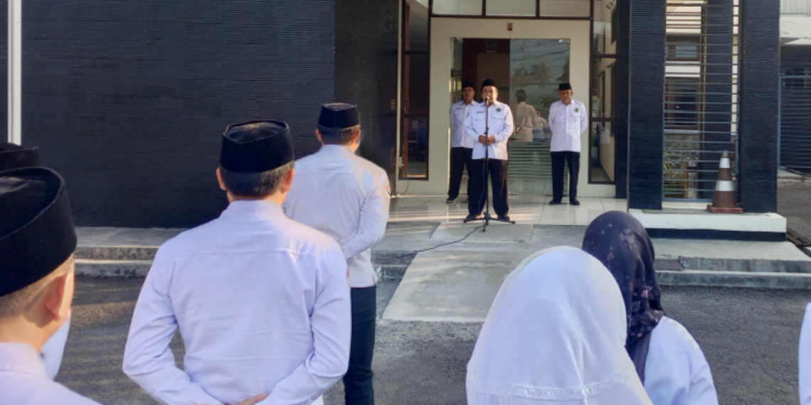 Apel Pagi Kemenag Kabupaten Sukabumi: ASN Diajak Sukseskan Indonesia Berkiblat dan Perkuat Budaya Kerja Inovatif