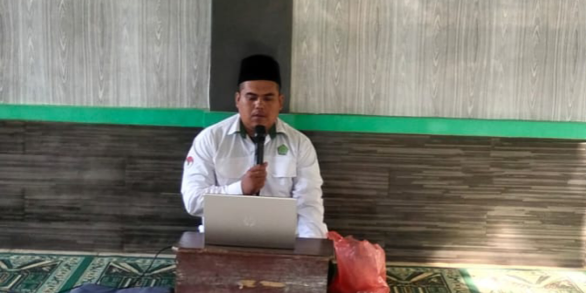 Penyuluh Agama Islam KUA Surade Edukasi Gerakan Nasional Indonesia Berkiblat kepada Jamaah Majelis Taklim