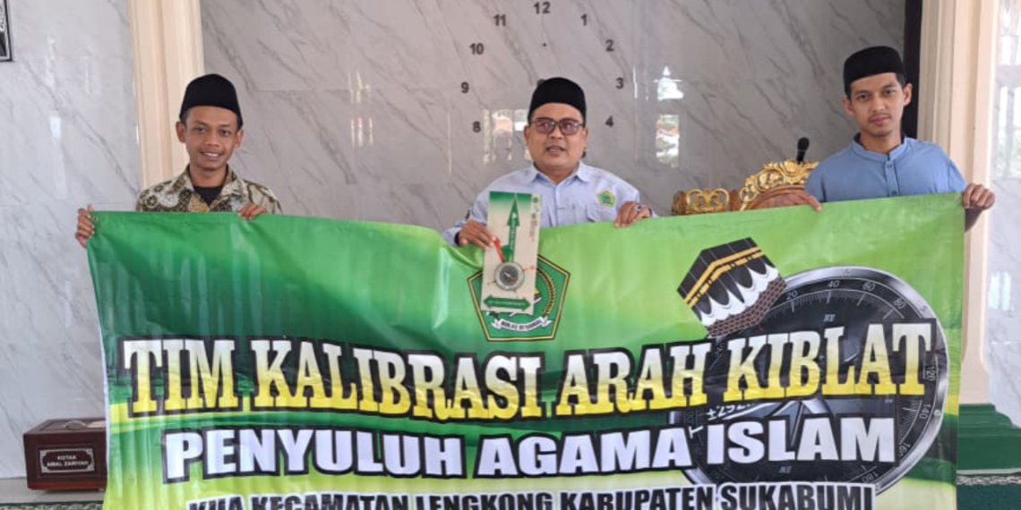 Penyuluh KUA Lengkong Laksanakan Kalibrasi Arah Kiblat di Masjid Birrul Walidain