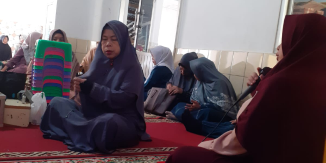 Bimluh Penyuluh KUA Cibadak Perkuat Sosialisasi Gerakan Nasional Indonesia Berkiblat kepada Jamaah Majelis Taklim