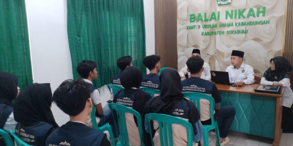 KUA Kabandungan dan Mahasiswa KKN Universitas Nusa Putra Perkuat Sinergi untuk Program Indonesia Berkiblat dan Sertifikasi Halal UMKM