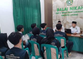 KUA Kabandungan dan Mahasiswa KKN Universitas Nusa Putra Perkuat Sinergi untuk Program Indonesia Berkiblat dan Sertifikasi Halal UMKM