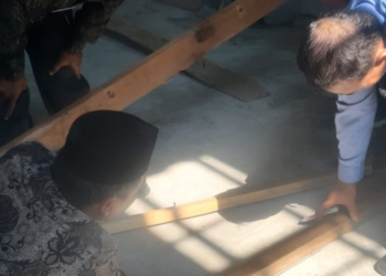 Tim Kalibrasi KUA Cibadak Pastikan Arah Kiblat Masjid Al Ikhlas MAN 1 Sukabumi Telah Sesuai