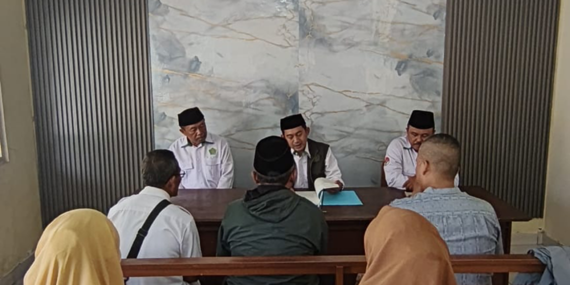 KUA Ciambar Terbitkan Akta Ikrar Wakaf untuk Dukung Pengembangan Sarana Pendidikan